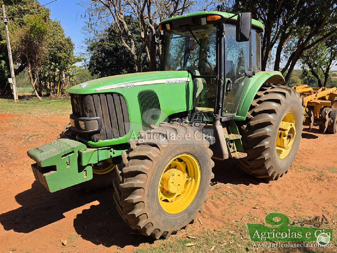 JOHN DEERE 7515 de Agricolas e Cia